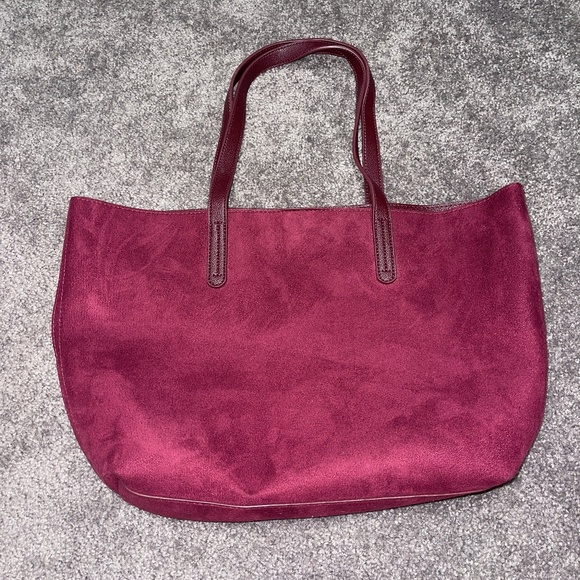 ★TOUT Y EST★ Crack Messenger Maroon LML04FMR Bags | Maroon Tote Bag | Poshmark